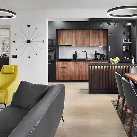 Appartement With 2 Parking Spots