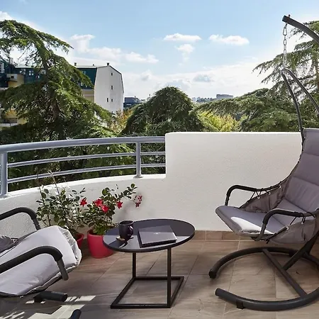 With 2 Parking Spots Appartement