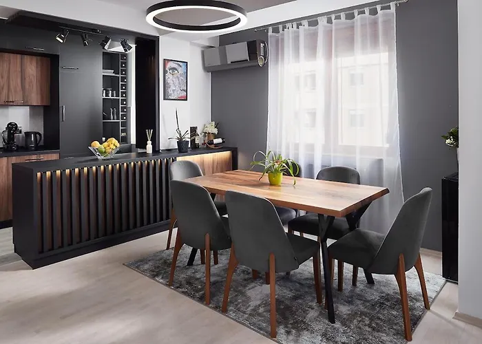 With 2 Parking Spots Скоп'є